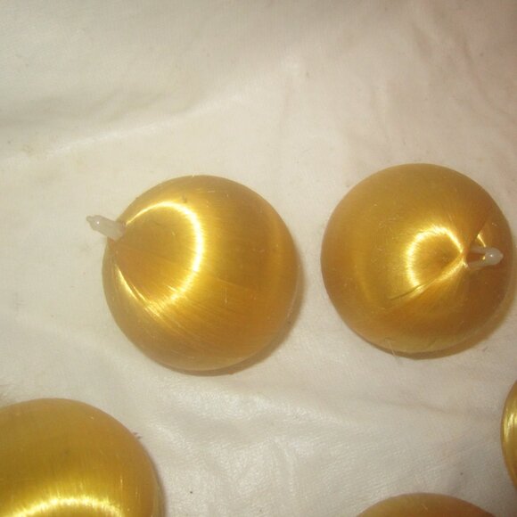 VTG GOLD SATIN BALL ORNAMENTS, SET OF 6, 2.5'' ROUND - Picture 4 of 5
